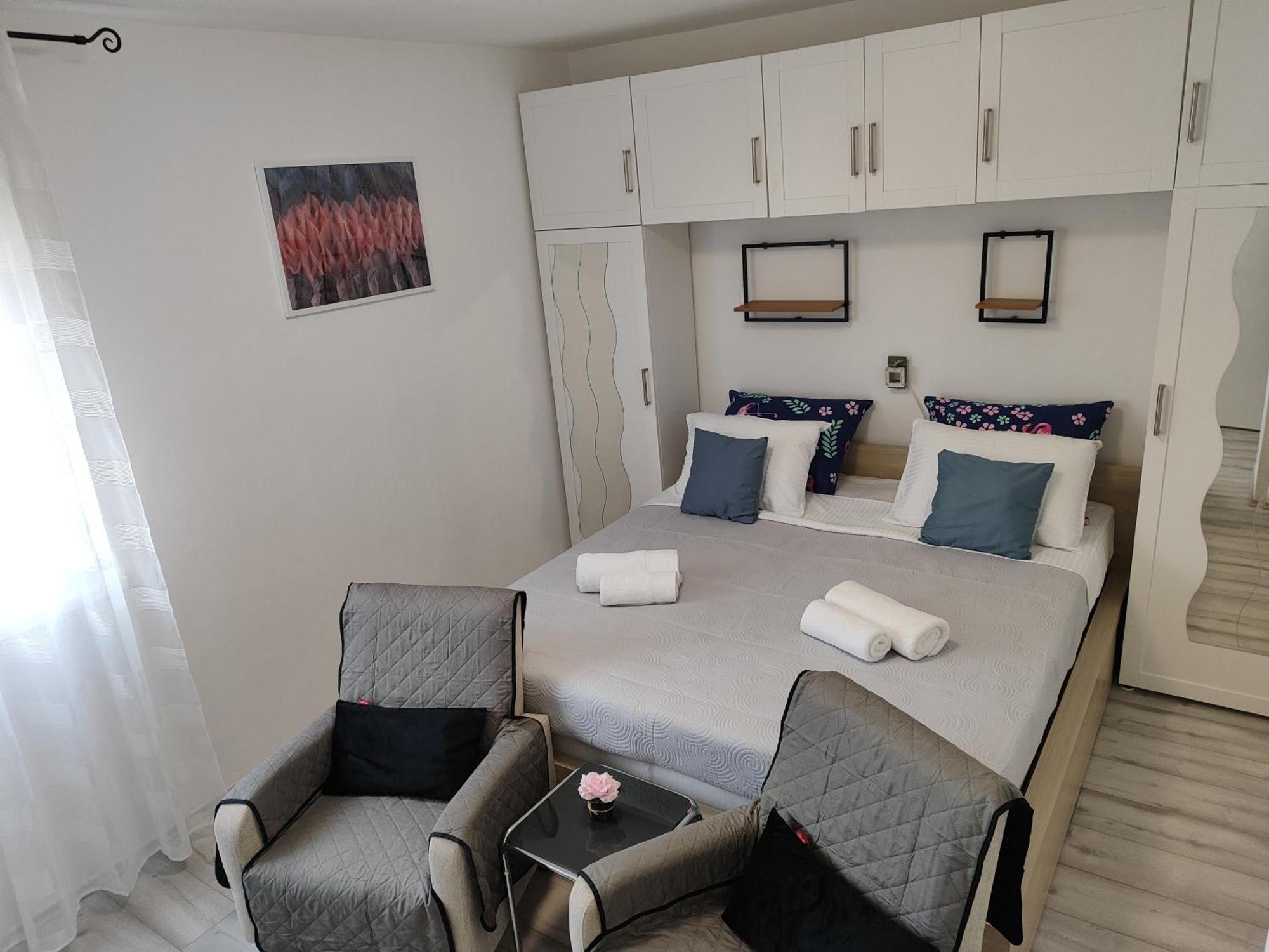 Apartment Zara With Garage Экстерьер фото
