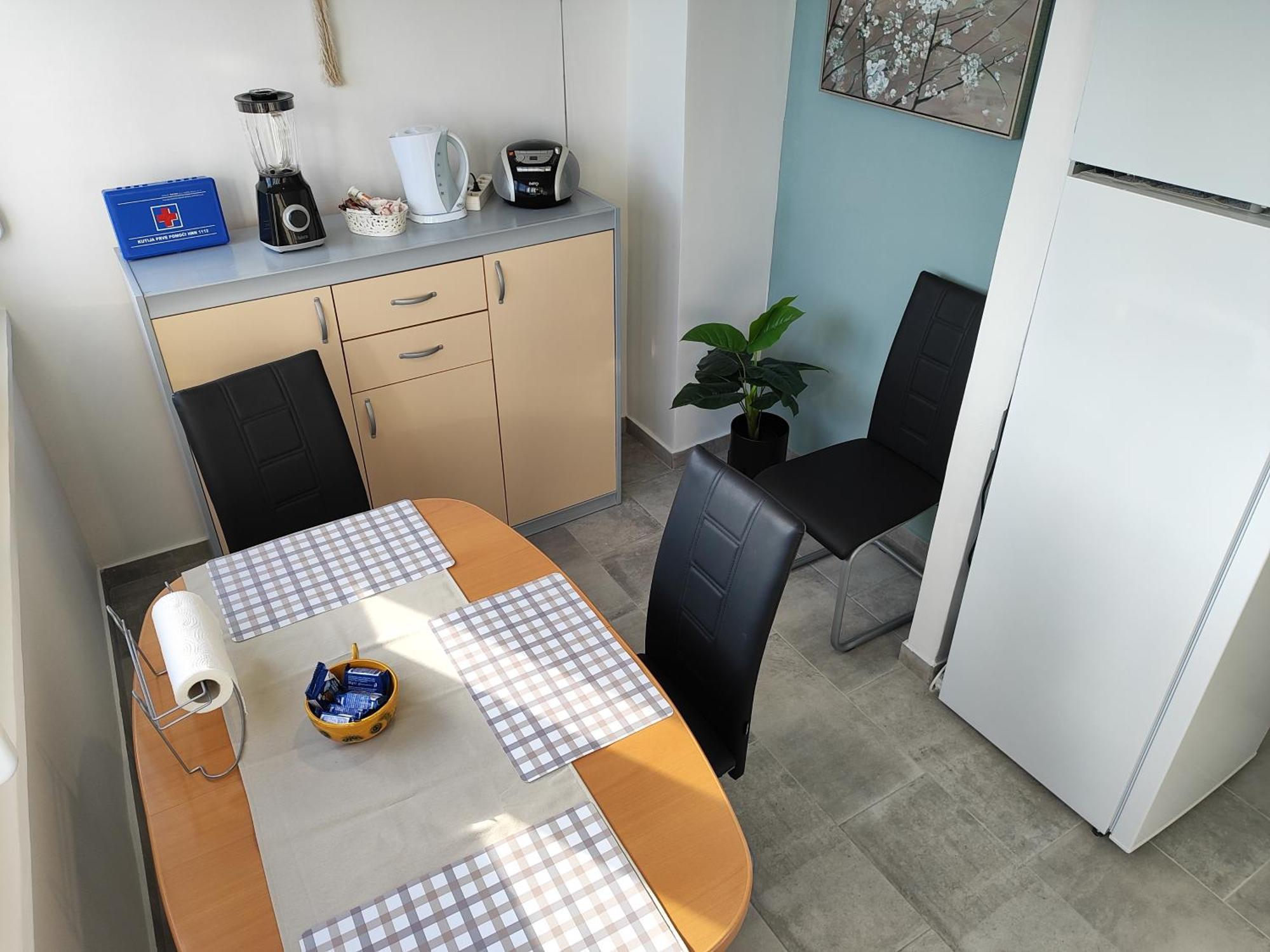 Apartment Zara With Garage Экстерьер фото