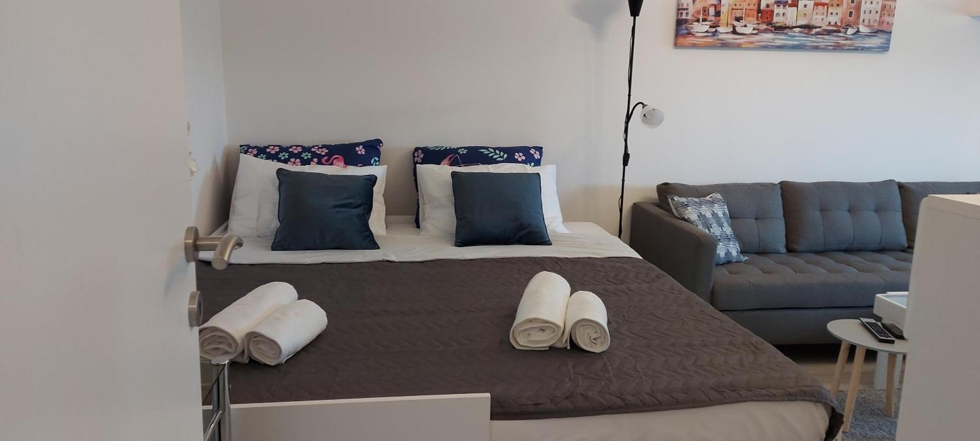 Apartment Zara With Garage Экстерьер фото